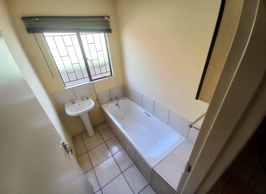 3 Bedroom Property for Sale in Elandspoort Gauteng