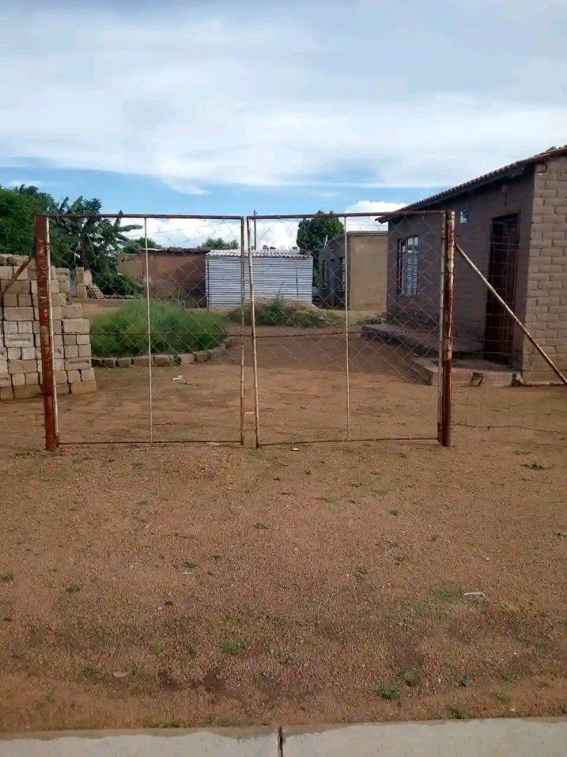 2 Bedroom Property for Sale in Winterveldt Gauteng