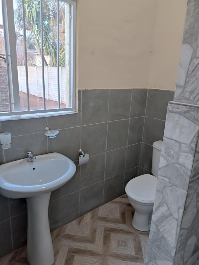 To Let 2 Bedroom Property for Rent in Valhalla Gauteng