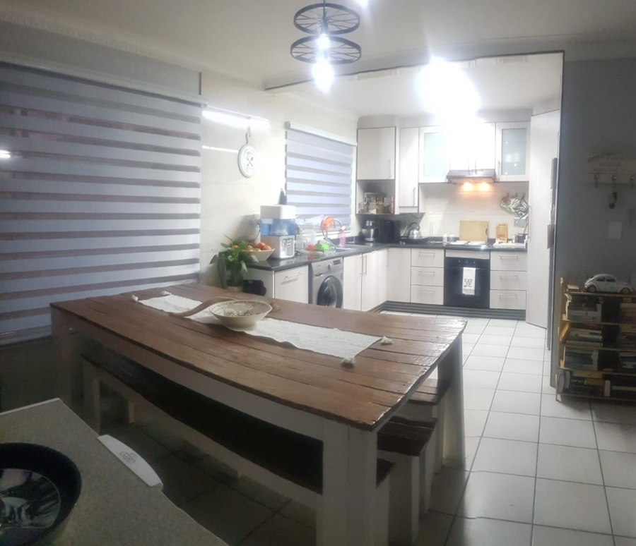 2 Bedroom Property for Sale in Eden Glen Gauteng