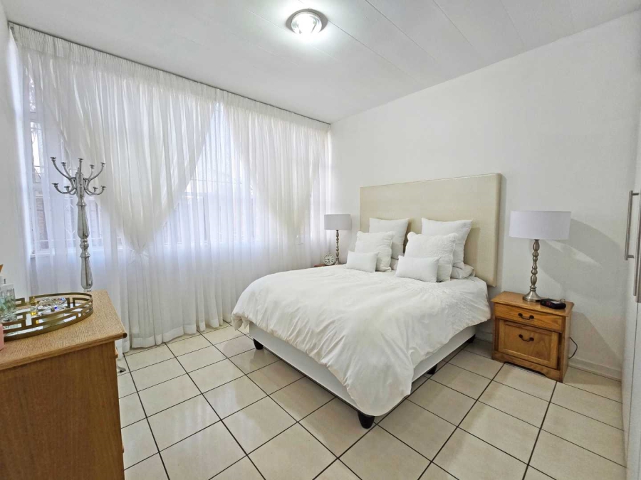 2 Bedroom Property for Sale in Gosforth Park Gauteng