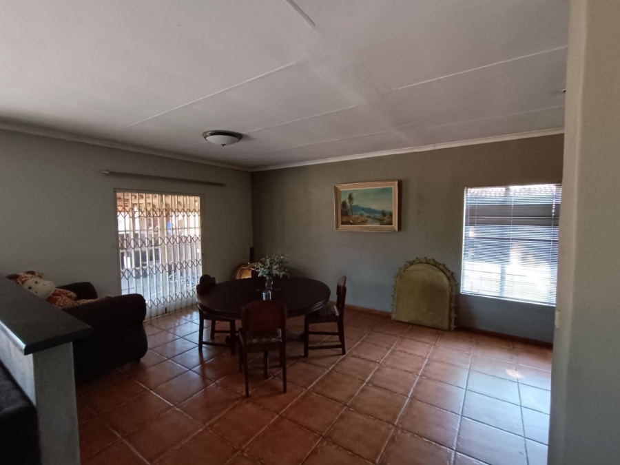 3 Bedroom Property for Sale in Wierdapark Gauteng