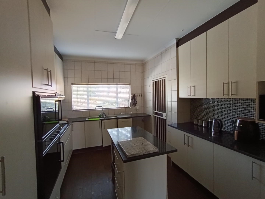 3 Bedroom Property for Sale in Wierdapark Gauteng