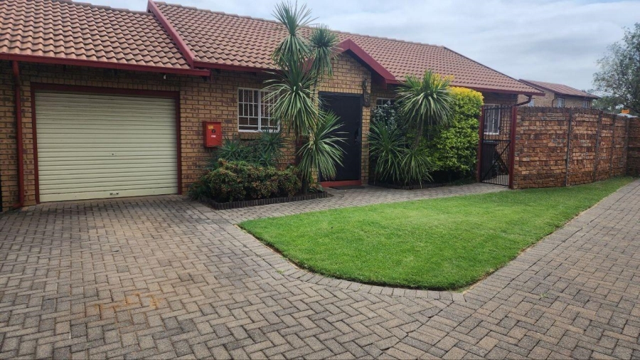 2 Bedroom Property for Sale in Celtisdal Gauteng