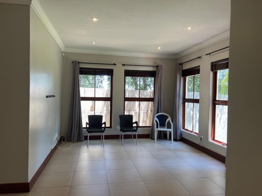 To Let 5 Bedroom Property for Rent in Waterkloof Ridge Gauteng