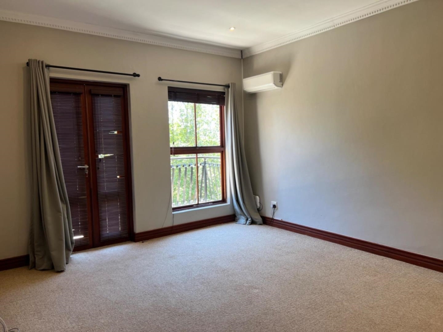 To Let 5 Bedroom Property for Rent in Waterkloof Ridge Gauteng