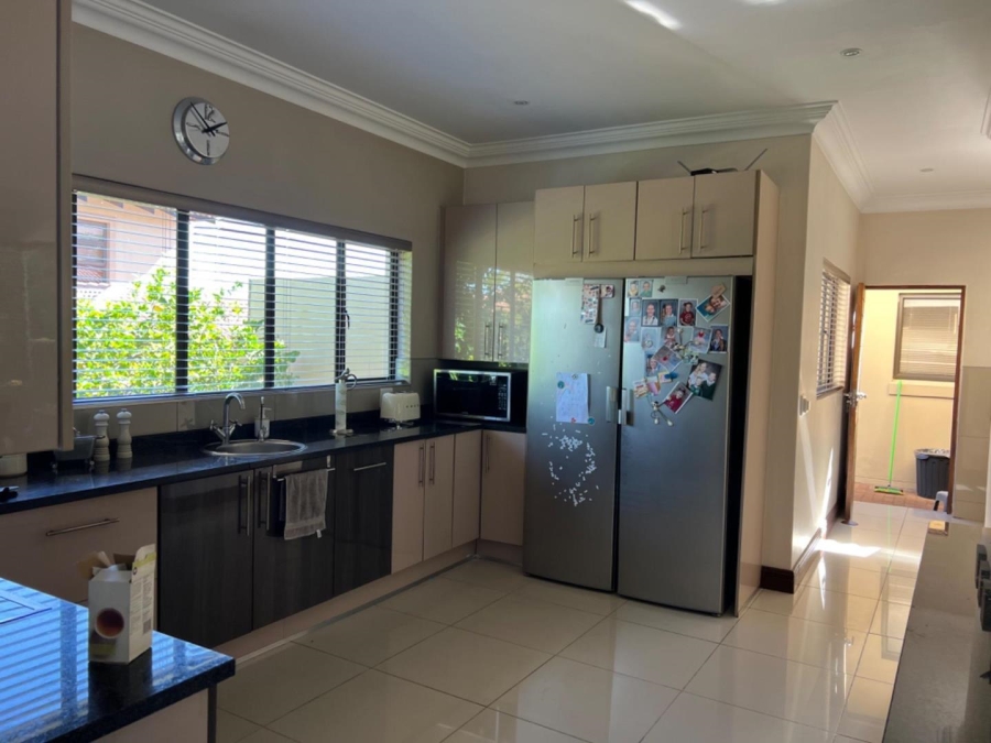 To Let 4 Bedroom Property for Rent in Waterkloof Ridge Gauteng