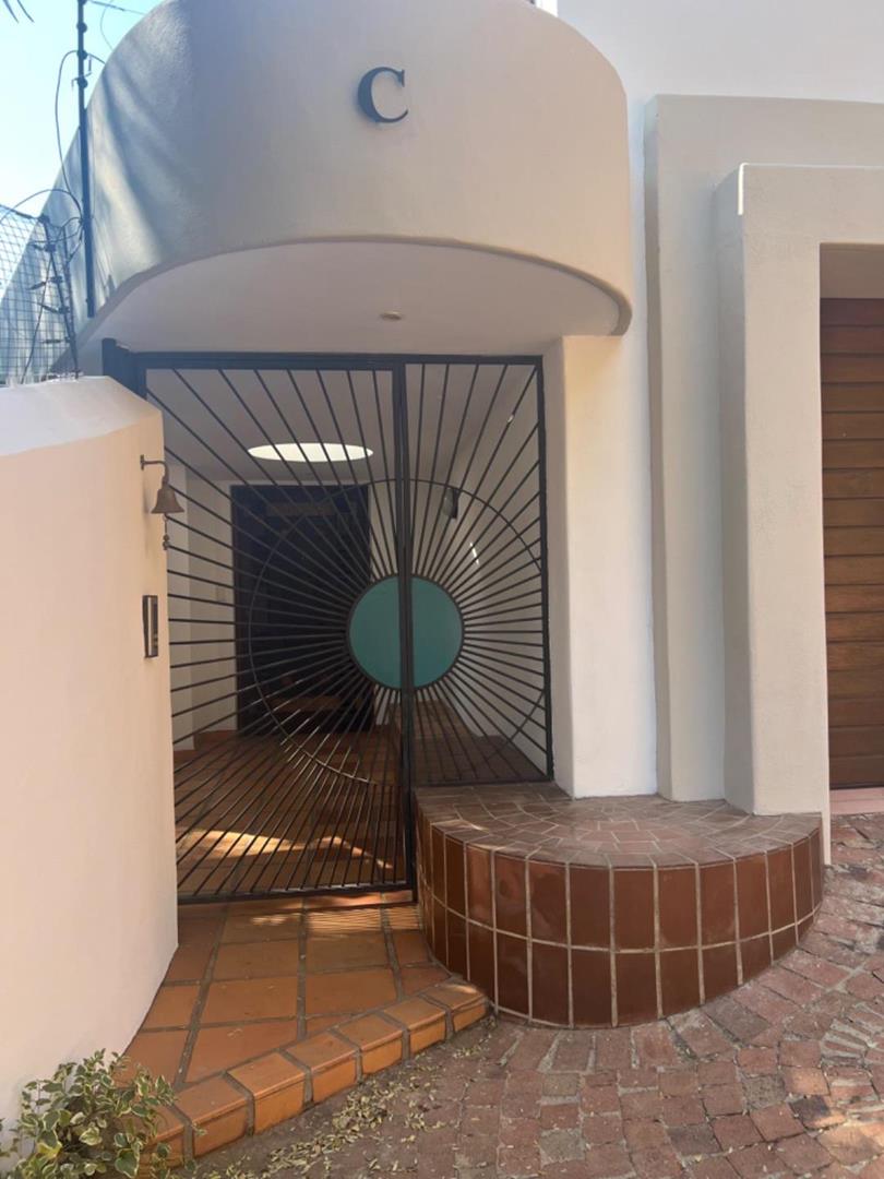 To Let 2 Bedroom Property for Rent in Waterkloof Ridge Gauteng