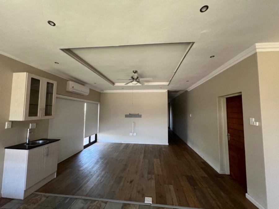 To Let 5 Bedroom Property for Rent in Waterkloof Ridge Gauteng