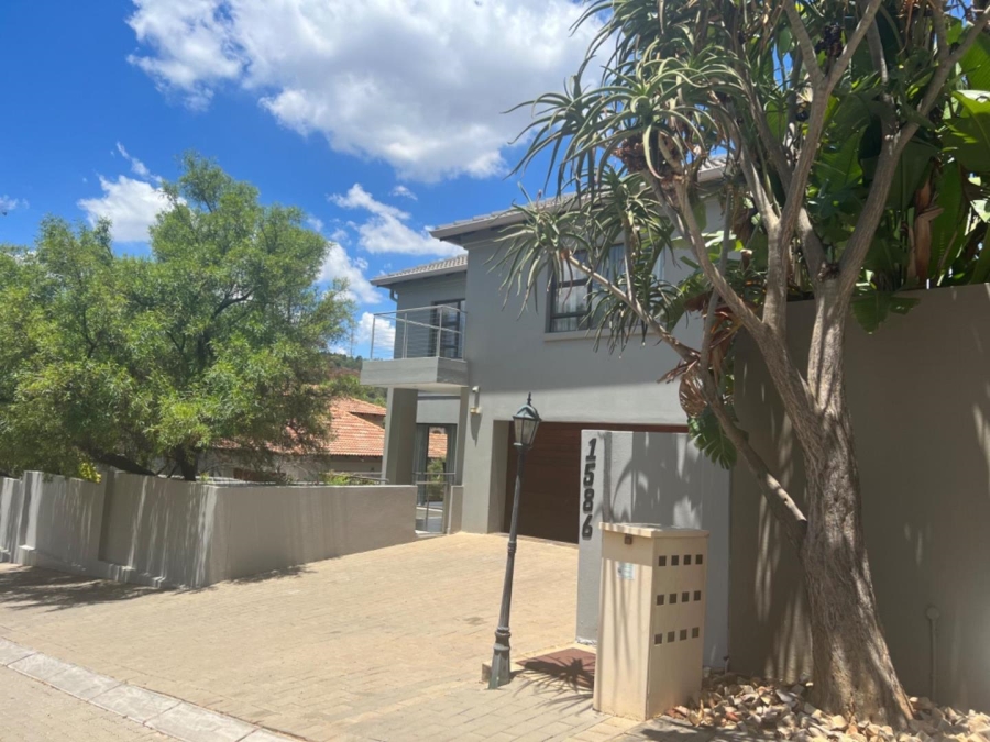 To Let 4 Bedroom Property for Rent in Waterkloof Ridge Gauteng