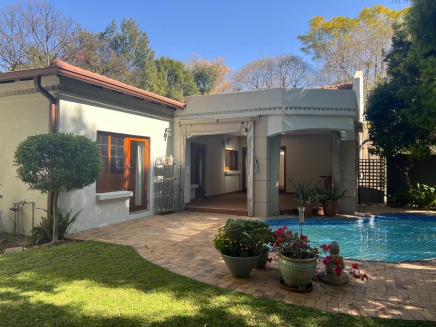 To Let 2 Bedroom Property for Rent in Waterkloof Gauteng