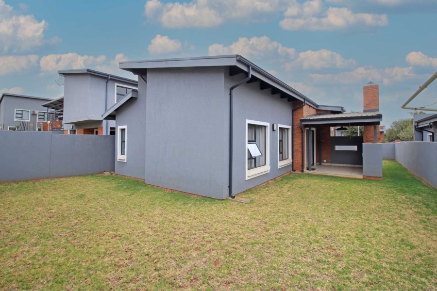 To Let 2 Bedroom Property for Rent in Montana Gauteng