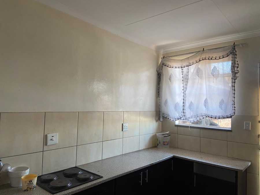 2 Bedroom Property for Sale in Troyeville Gauteng