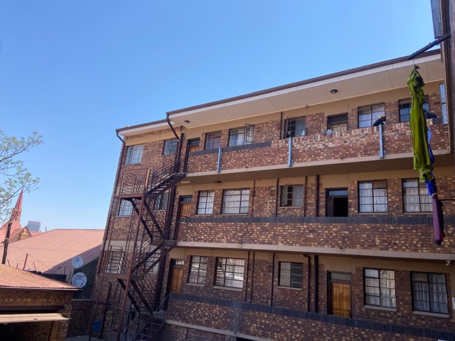 2 Bedroom Property for Sale in Troyeville Gauteng