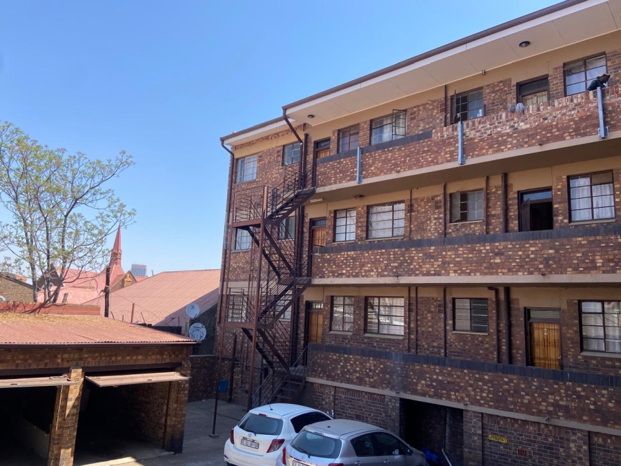 2 Bedroom Property for Sale in Troyeville Gauteng