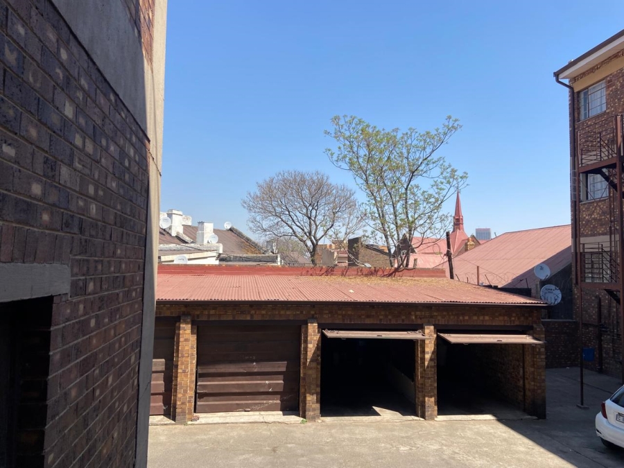 2 Bedroom Property for Sale in Troyeville Gauteng