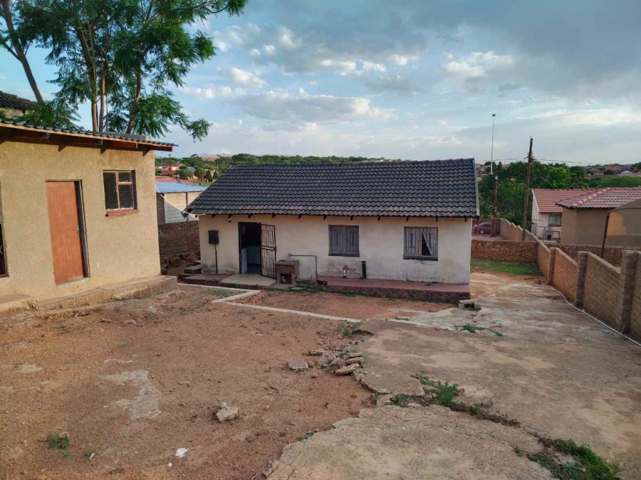 2 Bedroom Property for Sale in Soshanguve M Gauteng