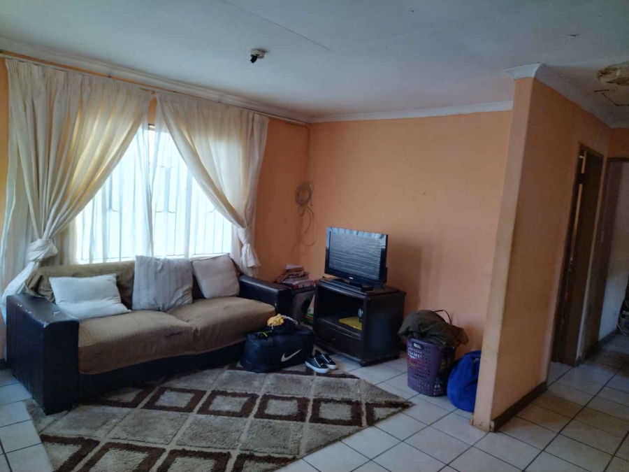 2 Bedroom Property for Sale in Soshanguve M Gauteng