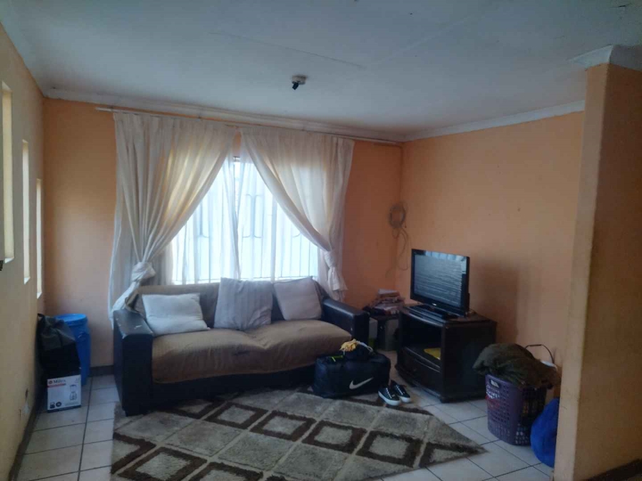 2 Bedroom Property for Sale in Soshanguve M Gauteng