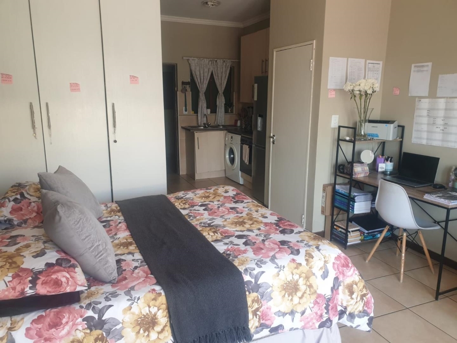 To Let 1 Bedroom Property for Rent in Hillcrest Gauteng