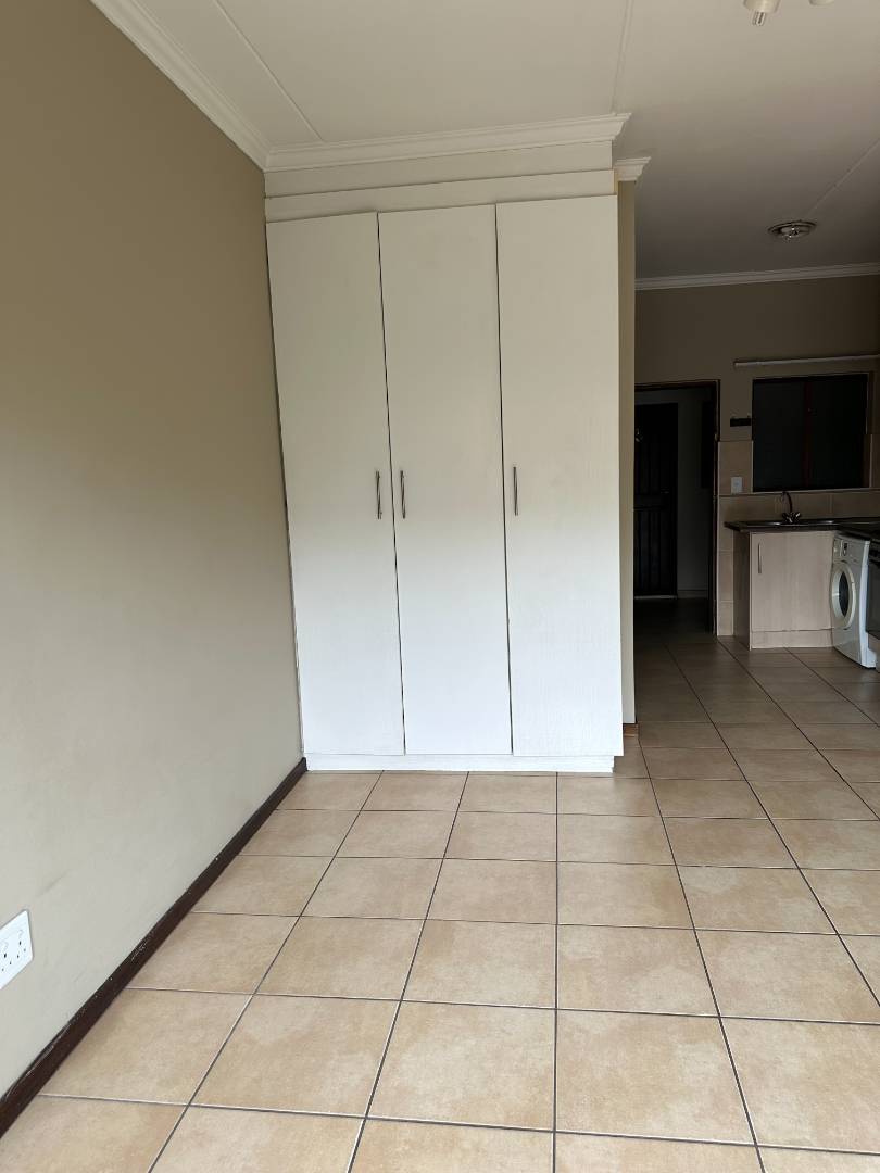 To Let 1 Bedroom Property for Rent in Hillcrest Gauteng