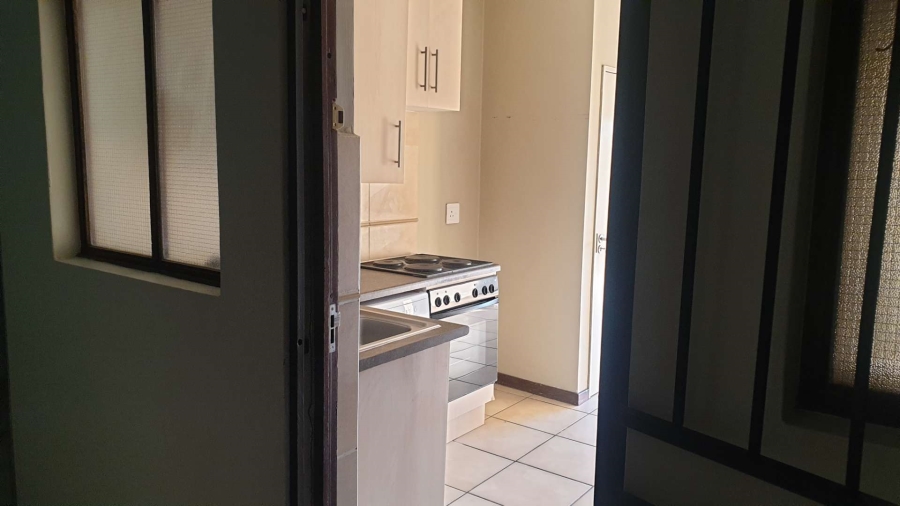 To Let 1 Bedroom Property for Rent in Hillcrest Gauteng