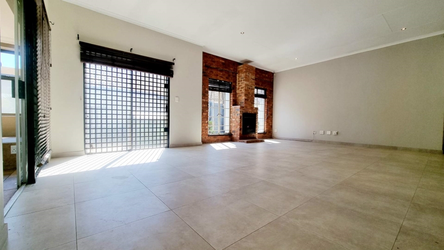 3 Bedroom Property for Sale in Equestria Gauteng