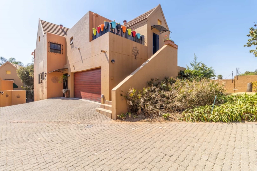 4 Bedroom Property for Sale in Boskruin Gauteng