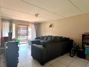 2 Bedroom Property for Sale in Buccleuch Gauteng