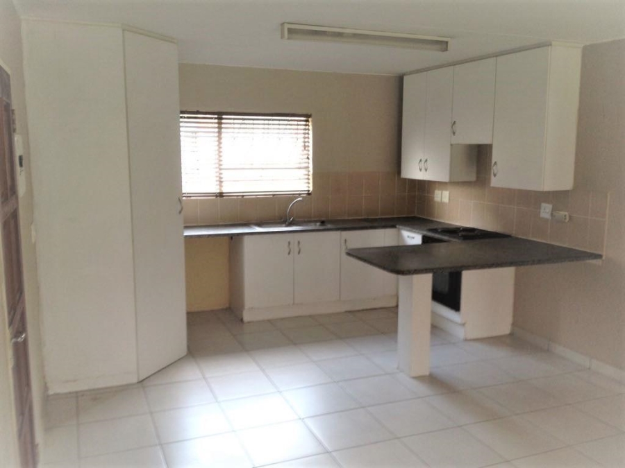 2 Bedroom Property for Sale in Buccleuch Gauteng