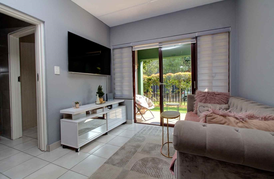 2 Bedroom Property for Sale in Honeydew Grove Gauteng