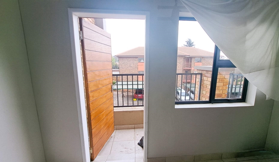 1 Bedroom Property for Sale in Randburg Gauteng