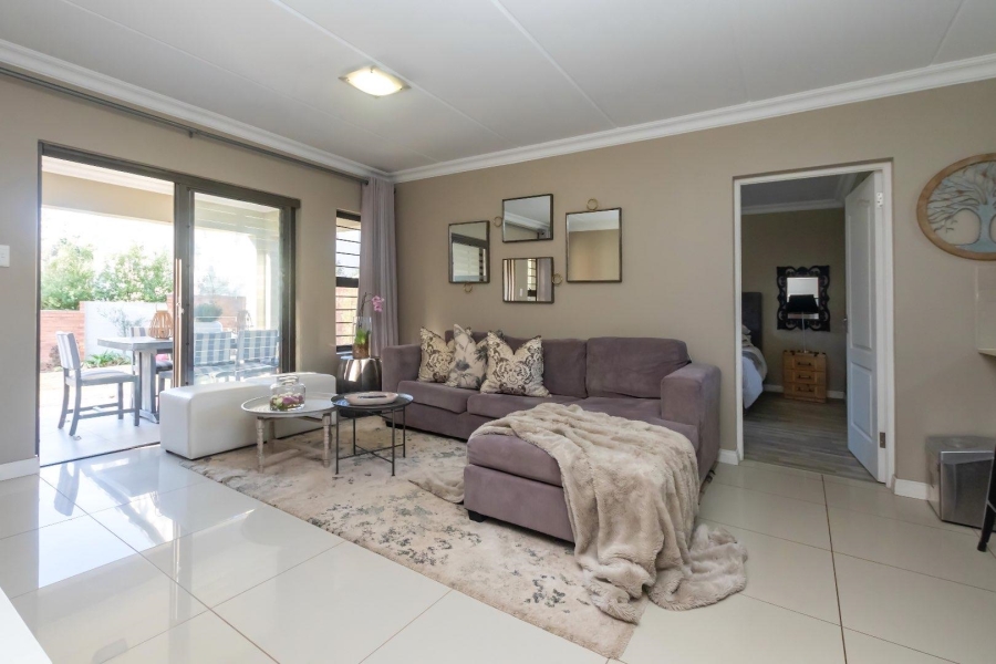 To Let 2 Bedroom Property for Rent in Kyalami Hills Gauteng