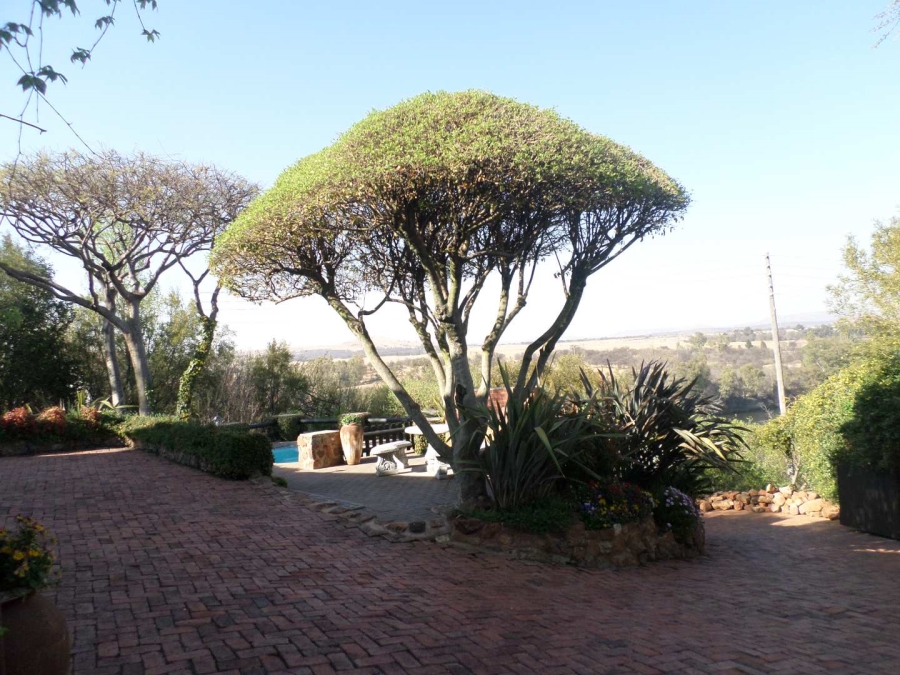 3 Bedroom Property for Sale in Vaaloewer Gauteng