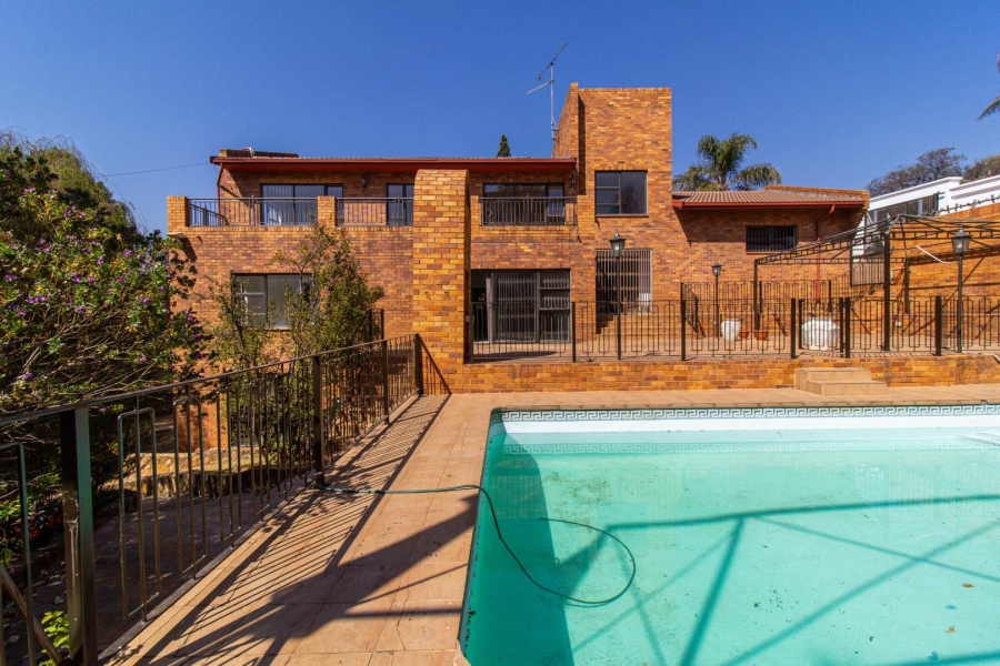 4 Bedroom Property for Sale in Glenvista Gauteng