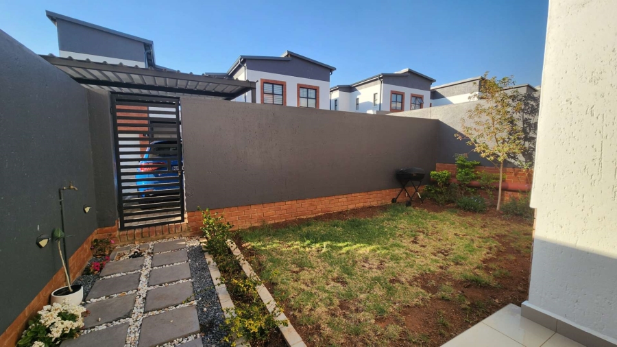 2 Bedroom Property for Sale in Bryanston West Gauteng