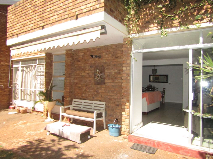 3 Bedroom Property for Sale in Glenhazel Gauteng