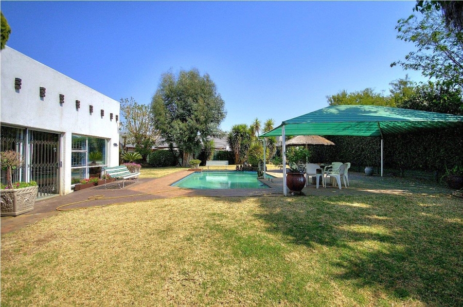 4 Bedroom Property for Sale in Brackenhurst Gauteng