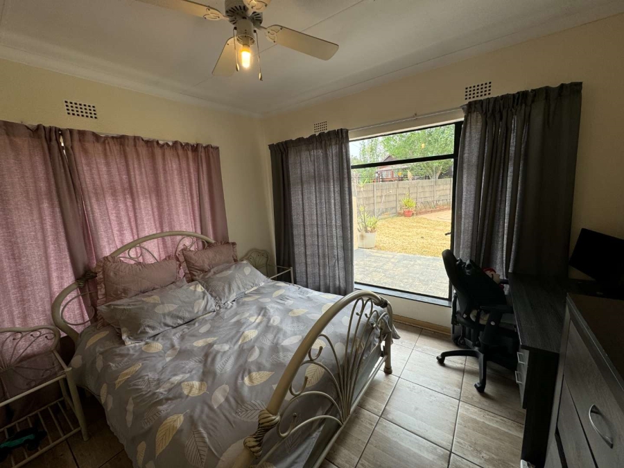 4 Bedroom Property for Sale in Brackendowns Gauteng