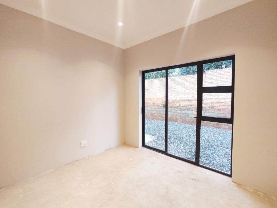 To Let 4 Bedroom Property for Rent in Allens Nek Gauteng