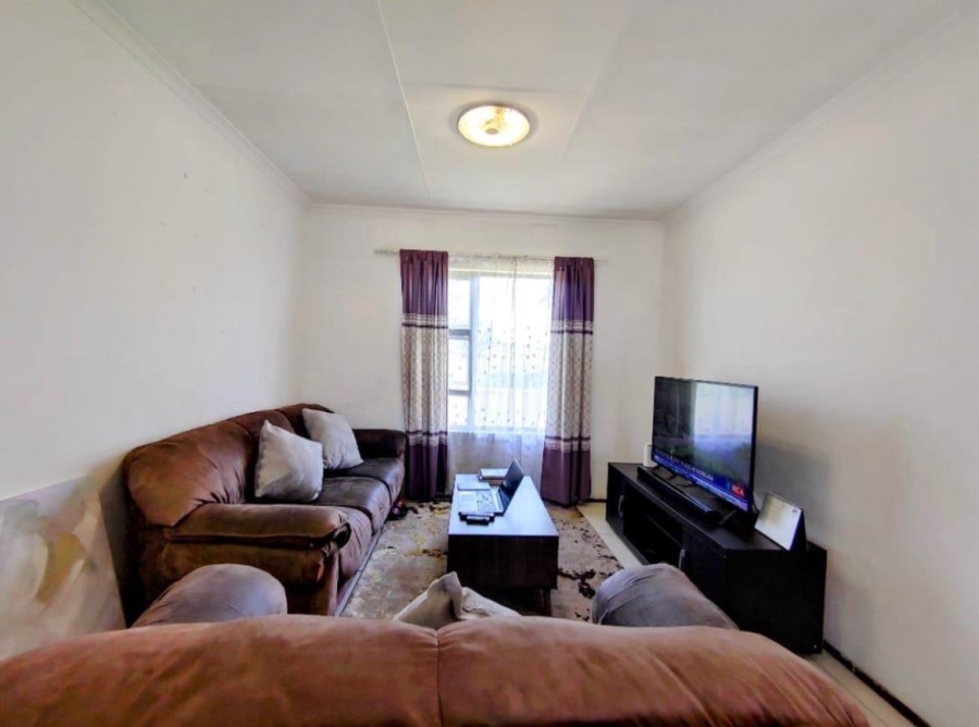 1 Bedroom Property for Sale in Parkrand Gauteng