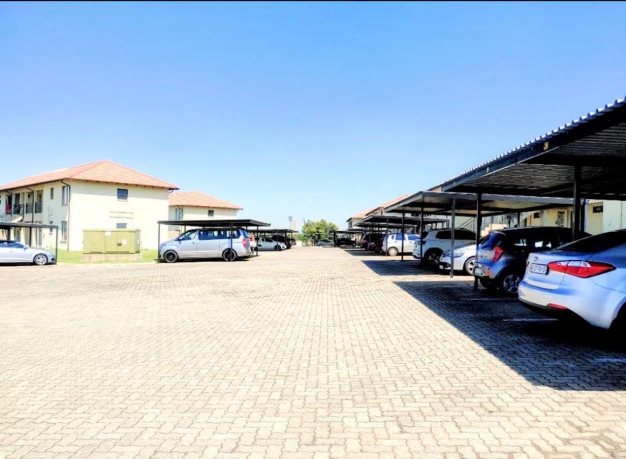 1 Bedroom Property for Sale in Parkrand Gauteng