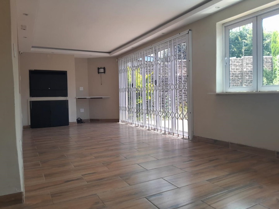 To Let 4 Bedroom Property for Rent in Sunnyridge Gauteng