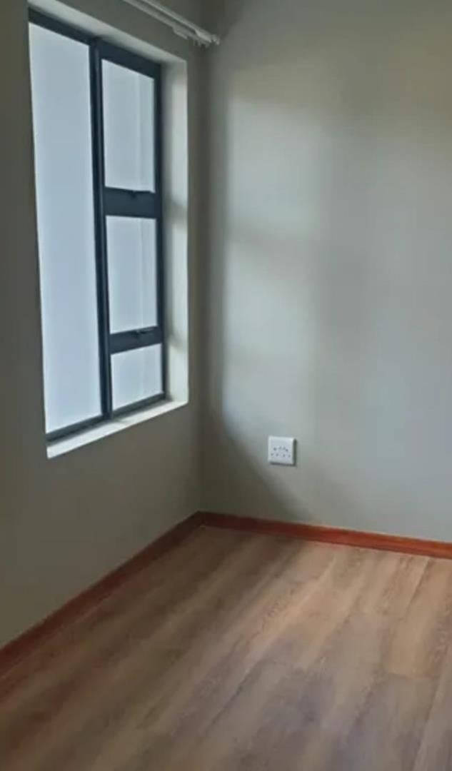 To Let 1 Bedroom Property for Rent in Glen Austin Gauteng