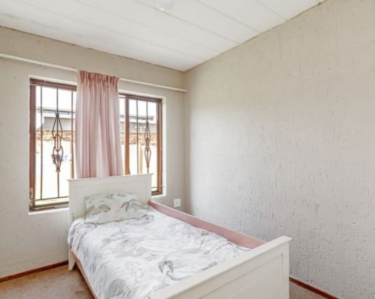 2 Bedroom Property for Sale in Florida Gauteng