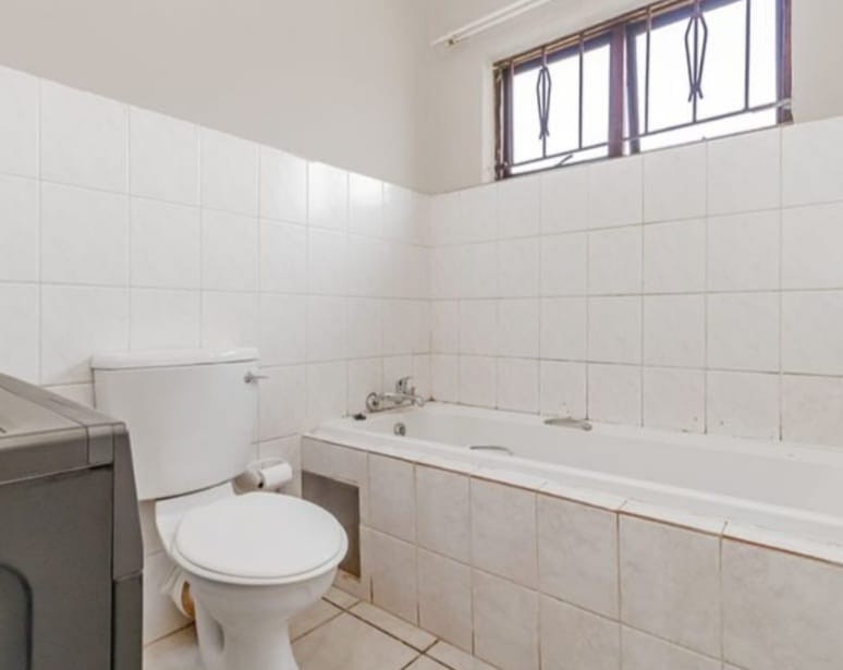 2 Bedroom Property for Sale in Florida Gauteng