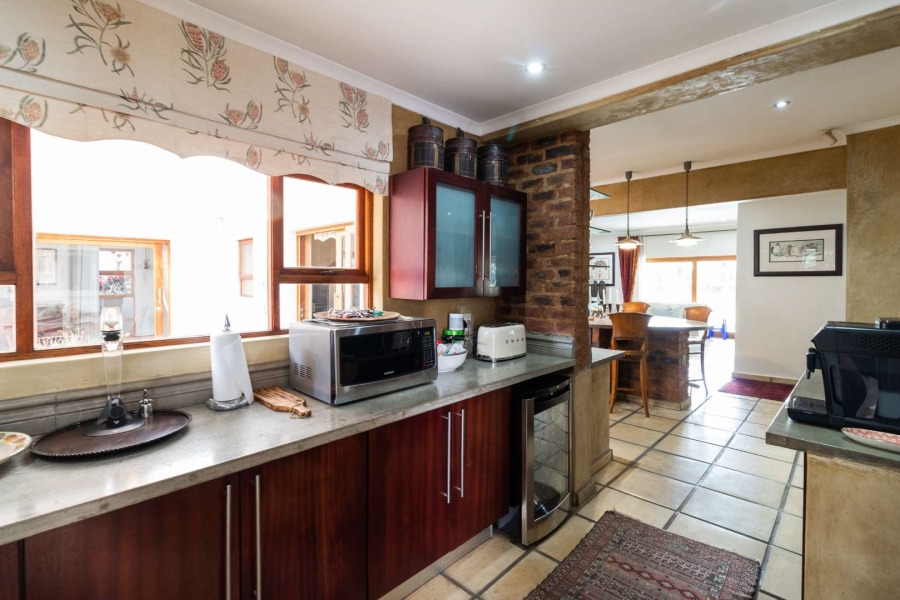 4 Bedroom Property for Sale in Lakefield Gauteng