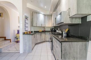 3 Bedroom Property for Sale in Glenvista Gauteng