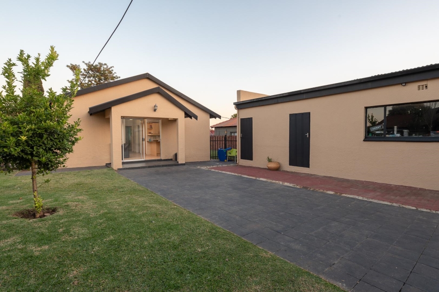 4 Bedroom Property for Sale in Brackendowns Gauteng