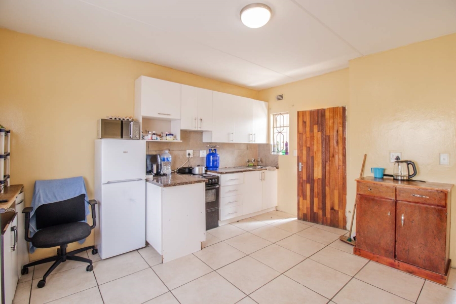 2 Bedroom Property for Sale in Roodepoort Gauteng